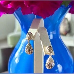 Elegant Silver Teardrop Earrings